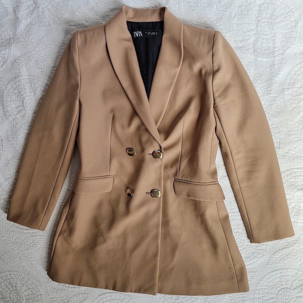 ZARA Tan Long Influencer Blazer Gold Buttons